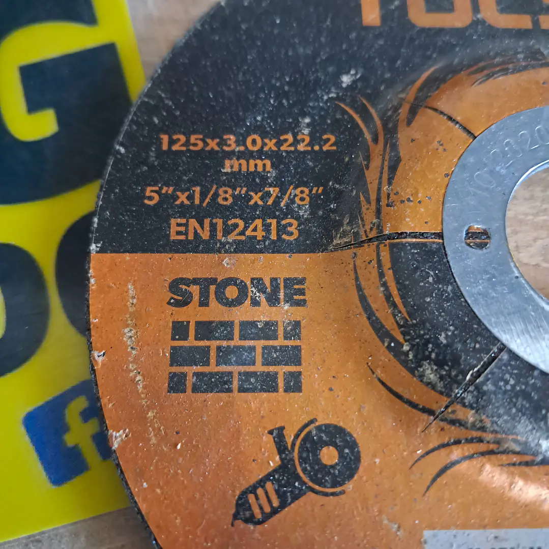 disco de corte para pedra da marca Tolsen, modelo 76183.  4