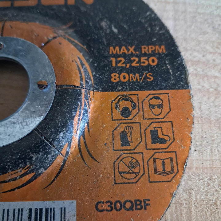 disco de corte para pedra da marca Tolsen, modelo 76183.  5