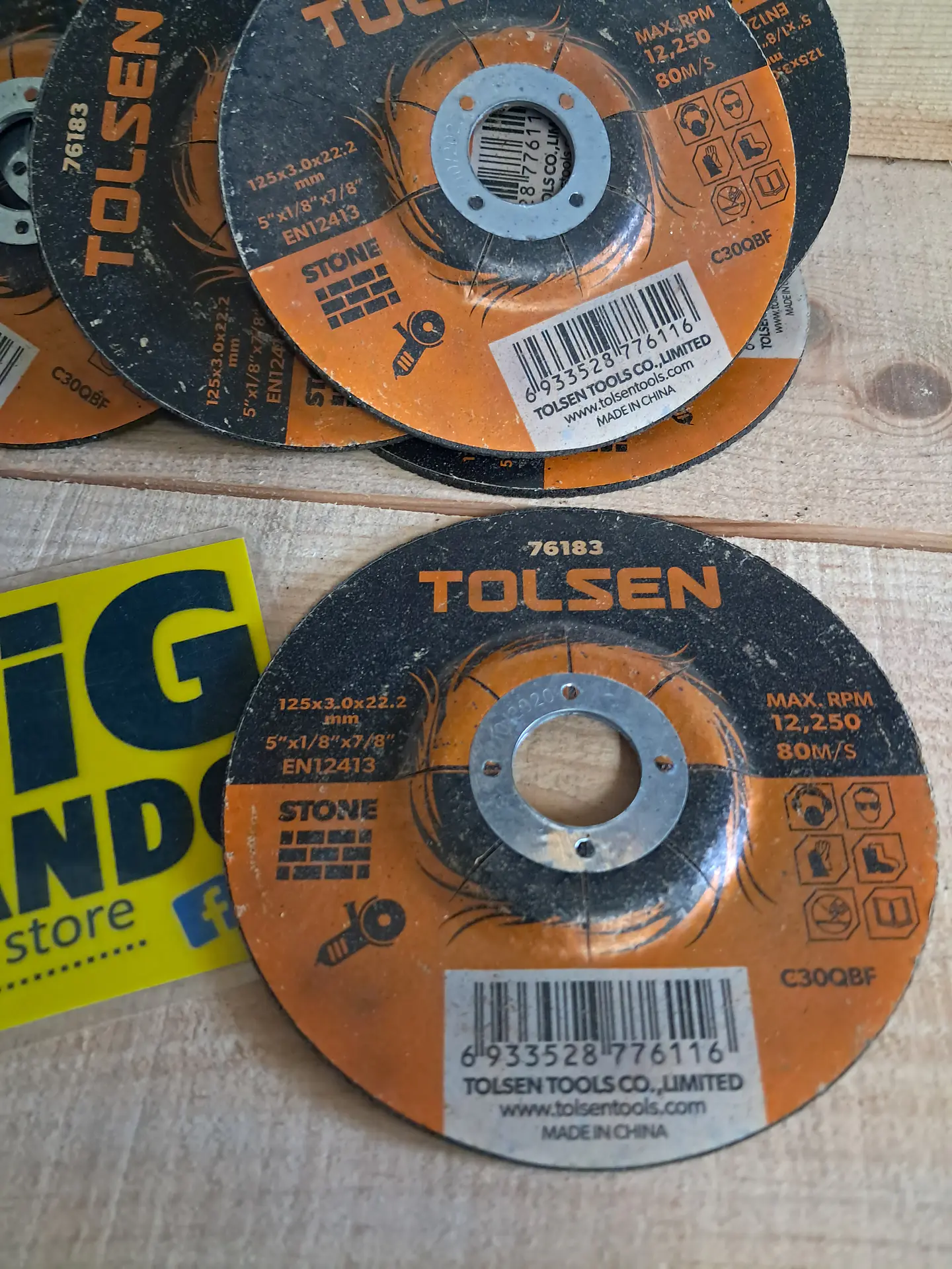 disco de corte para pedra da marca Tolsen, modelo 76183.  6