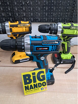 Berbequim/aparafusadora sem fios num estojo de transporte.