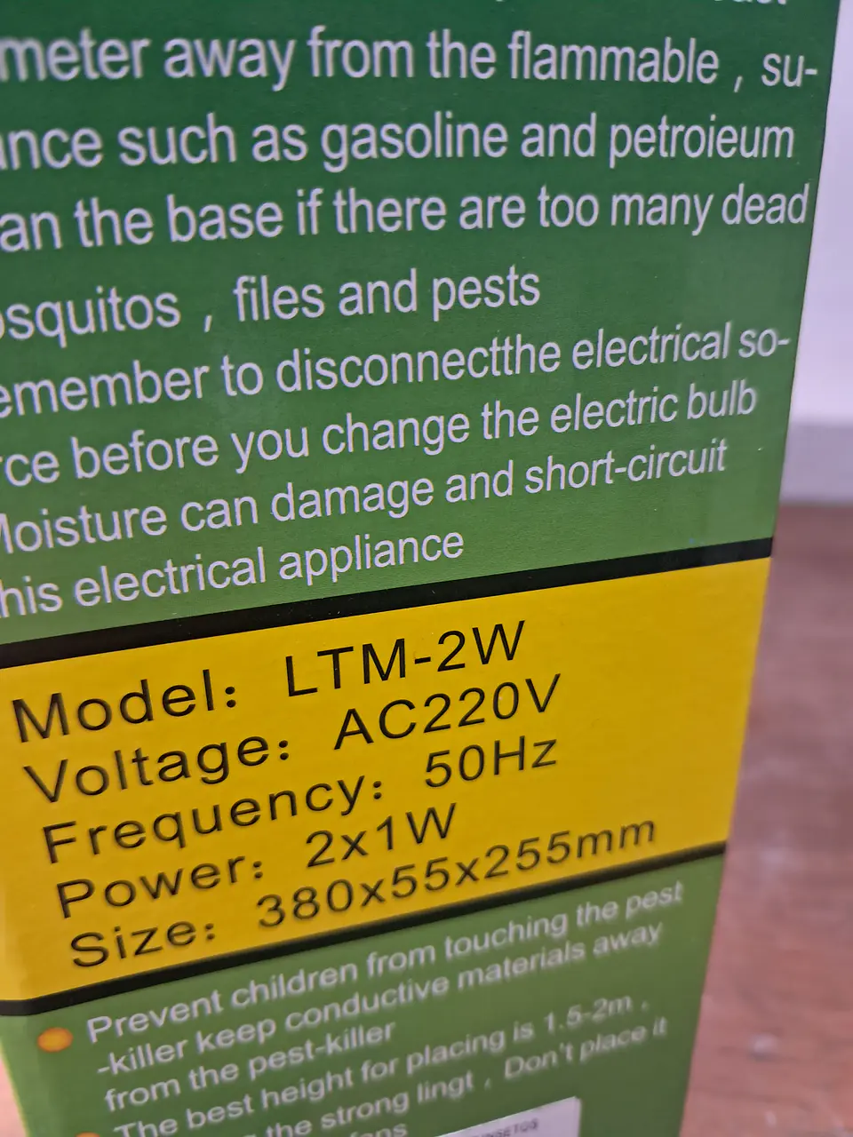 Mata moscas elétrico e mosquitos 4