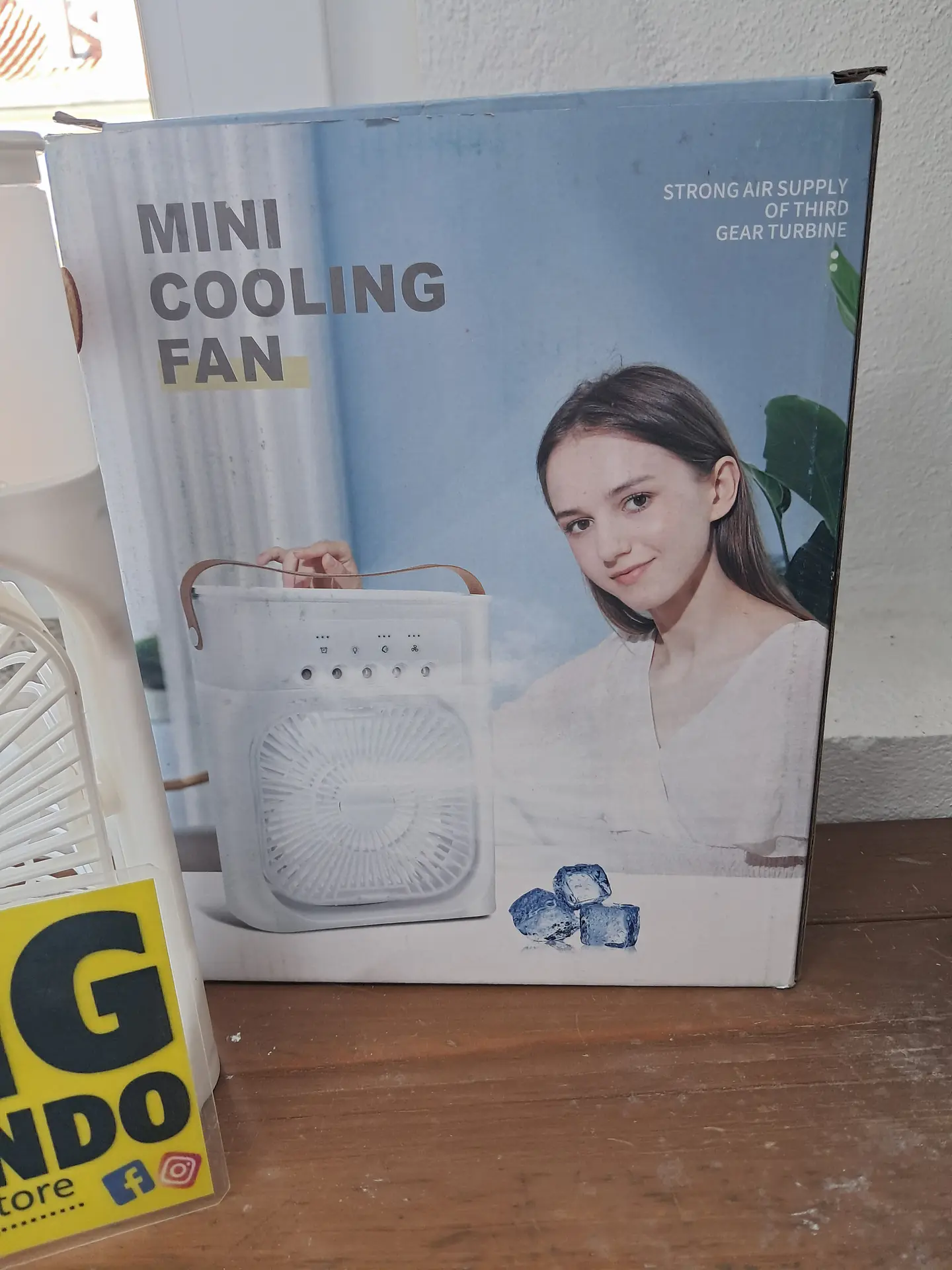 Mini Ventoinha Portátil 3 em 1  1