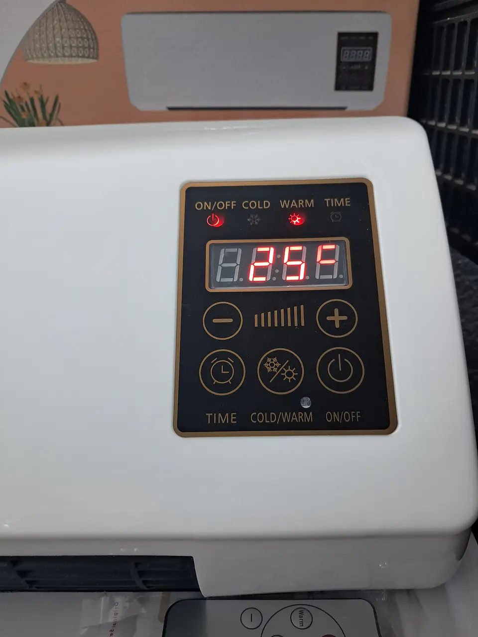 Aquecedor + Ventilador  tipo ar condicionado com comando remoto 4