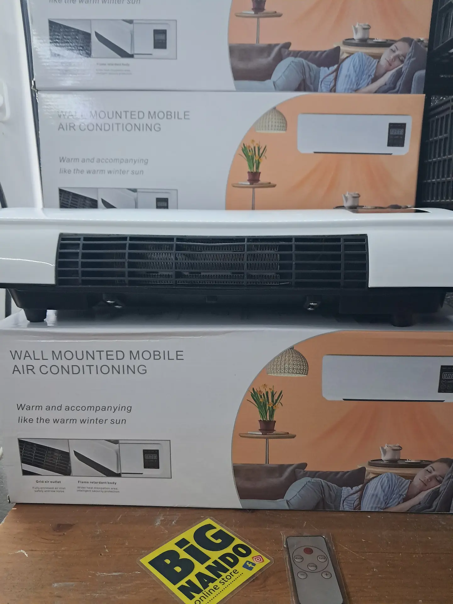 Aquecedor + Ventilador  tipo ar condicionado com comando remoto 7