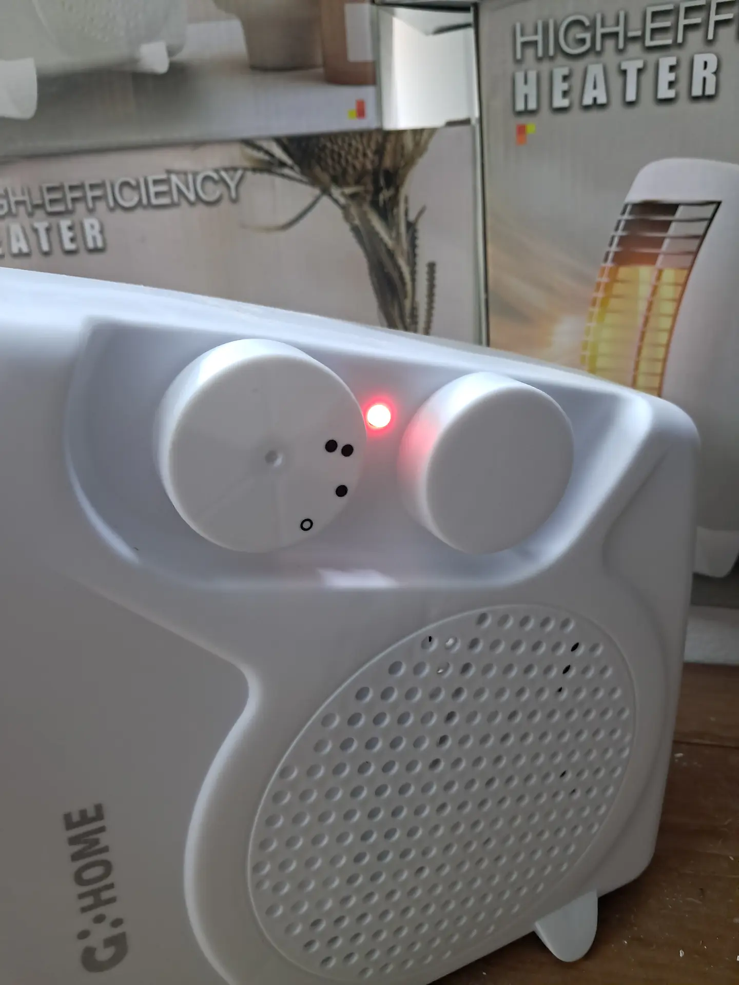 Aquecedor de Resistência + Ventilador 500W Branco 4