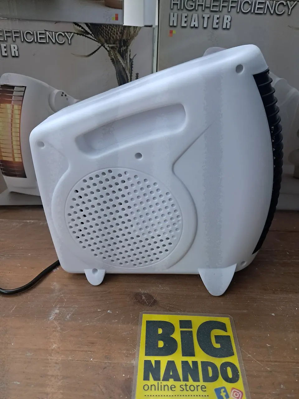 Aquecedor de Resistência + Ventilador 500W Branco 2