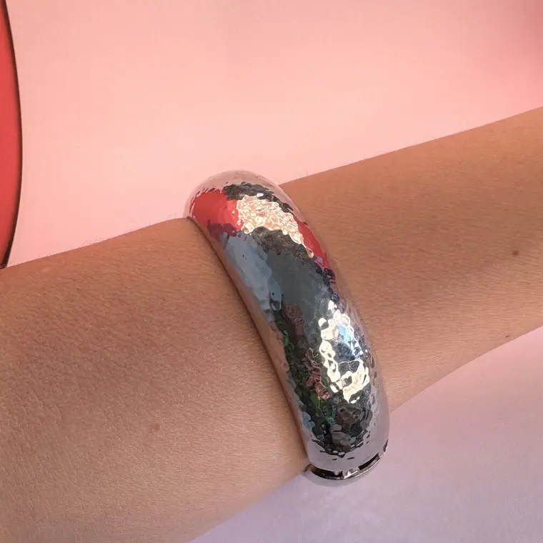 Bracelete Prateado Fosco Sofisticado 1