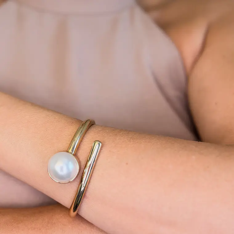 Bracelete Dourado com Pérola  1