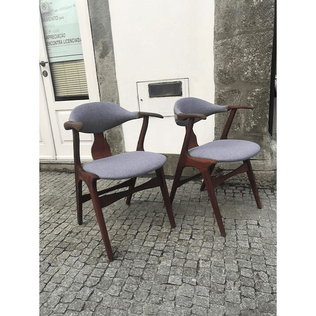 Vintage Louis van Teefelen Cow Horn chair  