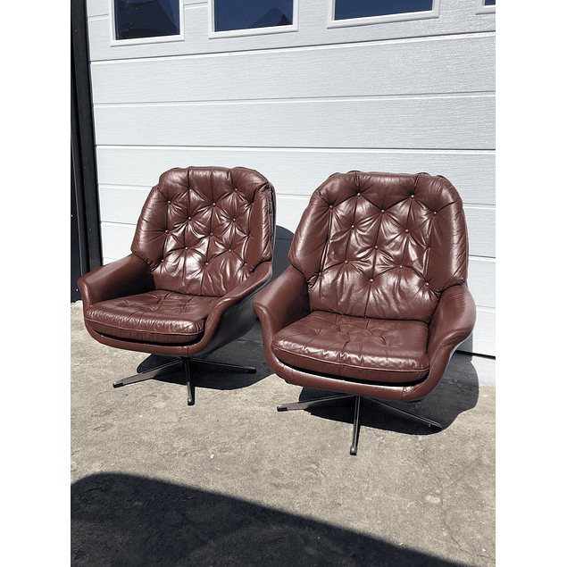 Vintage Leather Swivel Armchair, Denmark 1970 