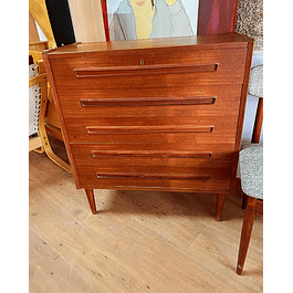 Mid-century Danish teak chest of drawers with 5 drawers, 1960s