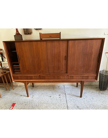 Teak Highboard 