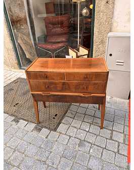 Vintage Mid-Century Wooden Chest of Drawers – Compact Storage Cabinet