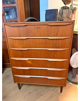 Vintage Deck Dresser