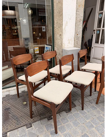 6chairs teak by Erick Buch