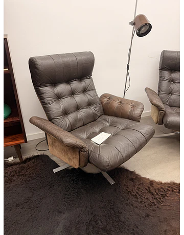 Leather armchairs from the. 70s