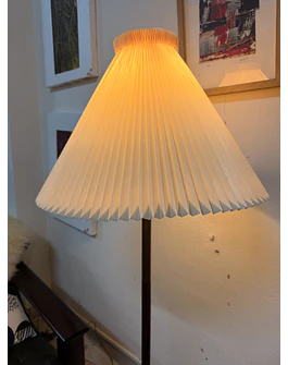 Finishing floor lamp rosewood