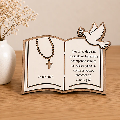 Lembrança Especial para Catequistas | 1.ª Comunhão | Livro com Pomba em MDF Branco e Madeira