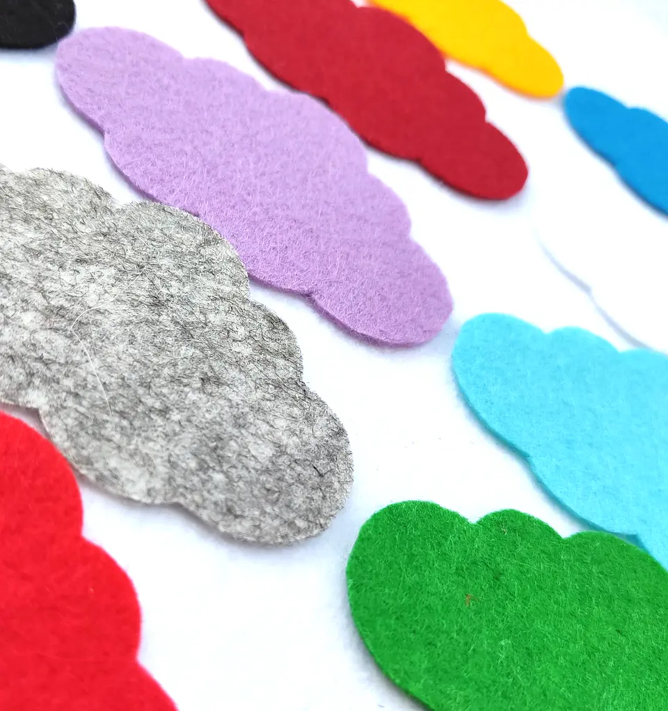 Nuvens em Feltro – Recortes Decorativos para Trabalhos Criativos 6