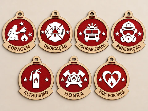 Conjunto de 7 Bolas de Natal dos Bombeiros – Valores e Tradição | Madeira e MDF