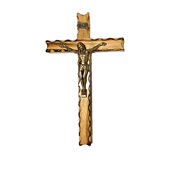 Crucifixo de madeira trabalhada