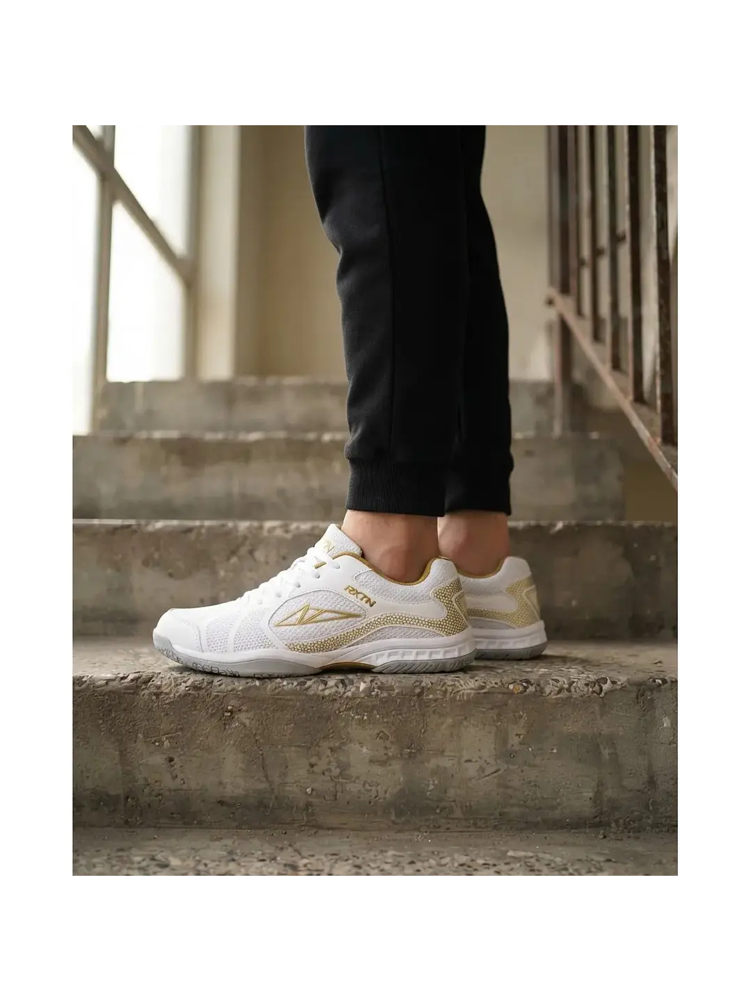 Zapatillas De Tenis De Mesa Loki Rxton 2.0  Blancas Doradas 6