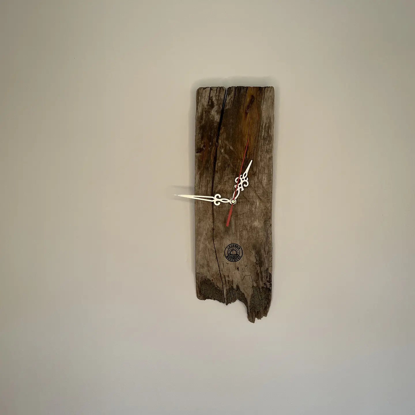 Dirftwood wall-mount clock 1