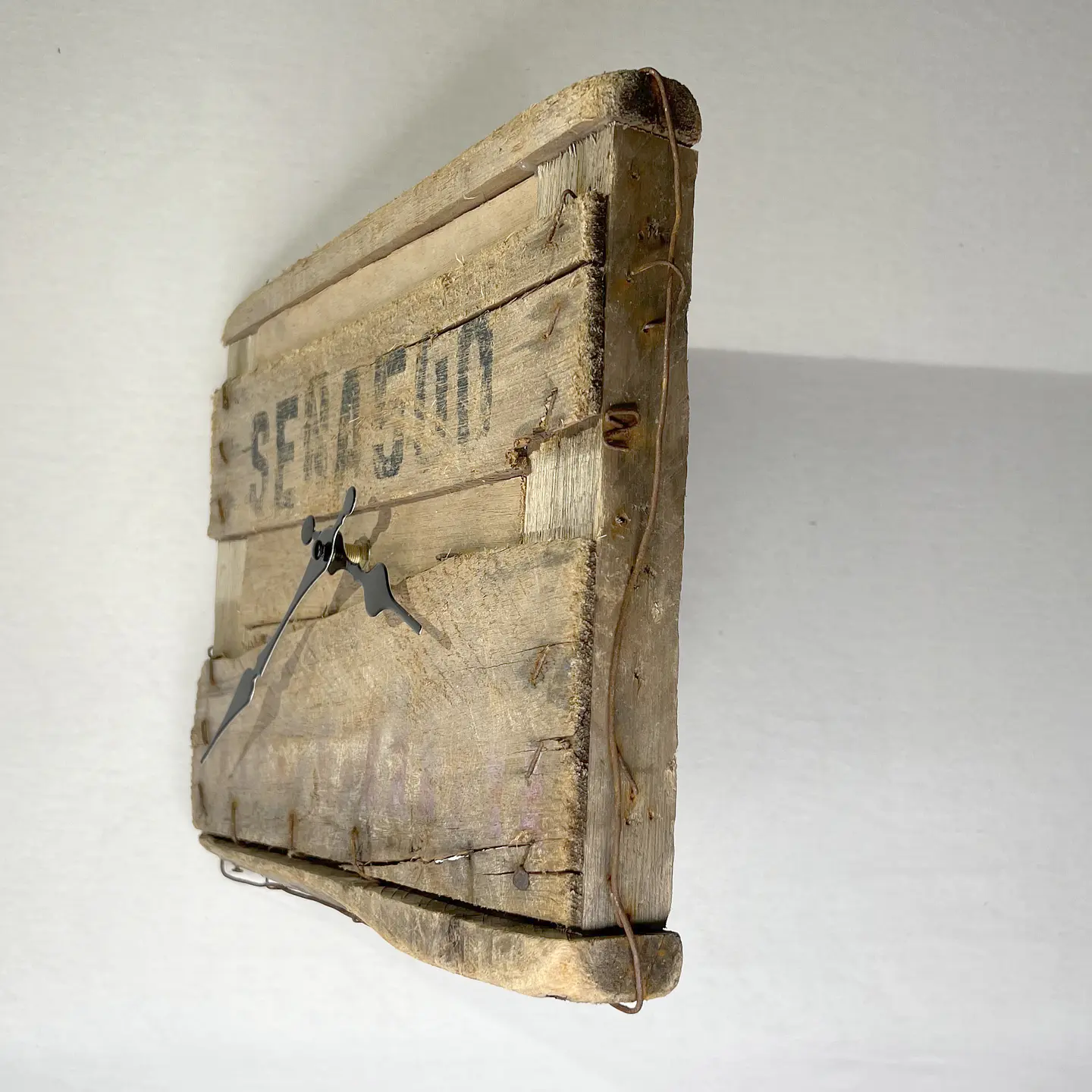 Driftwood wall mount clock 6