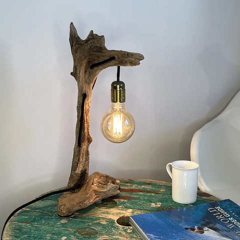 Driftwood lamp