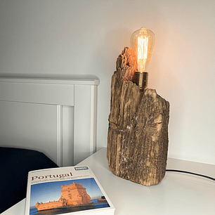 Driftwood lamp