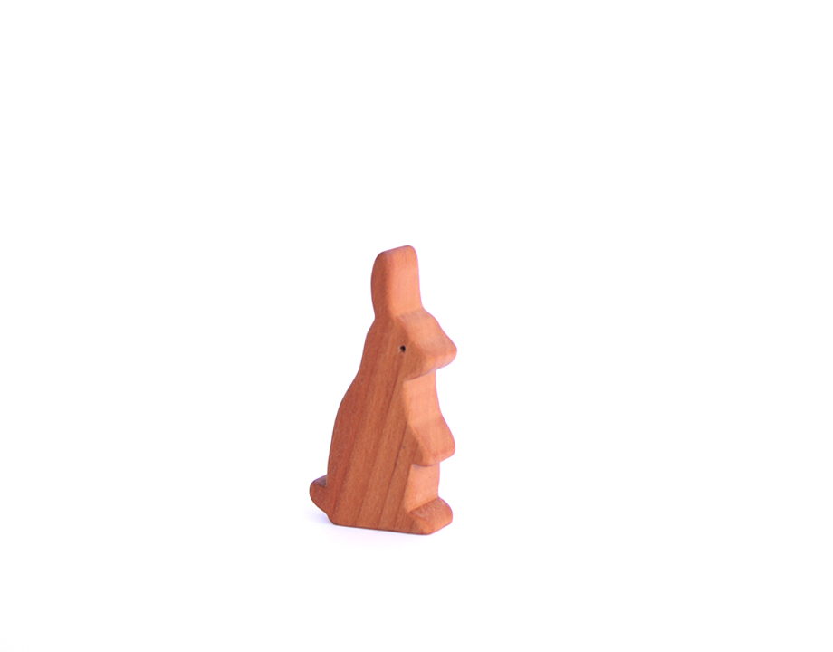 Conejo parado Rojo