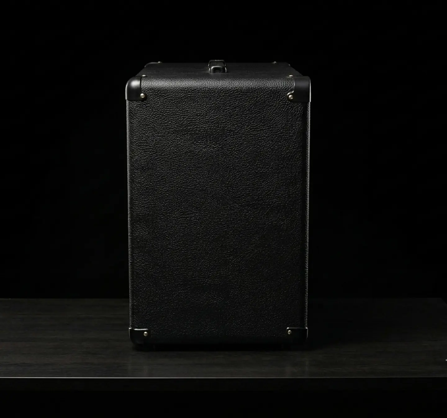 Gabinete Artesanal 1x12 Estilo Marshall (Sem Alto-Falante) — Compacto, Altamente Ressonante e com a Estética Clássica dos Grandes Palcos. 4