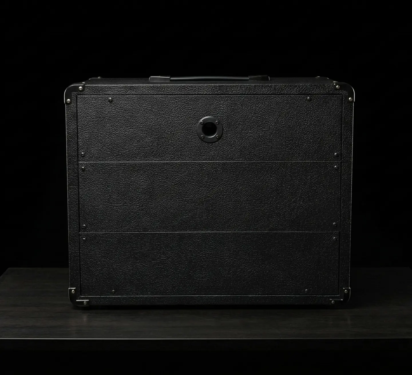 Gabinete Artesanal 1x12 Estilo Marshall (Sem Alto-Falante) — Compacto, Altamente Ressonante e com a Estética Clássica dos Grandes Palcos. 5