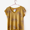 Polera Amarilla Hojas