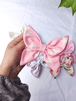 Traba mariposa rosa con estrellas 