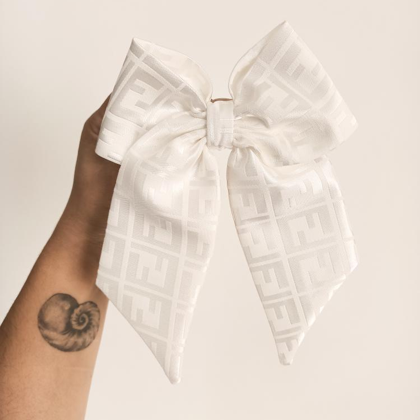 Maxilazo Julieta corto Blanco texturado 1