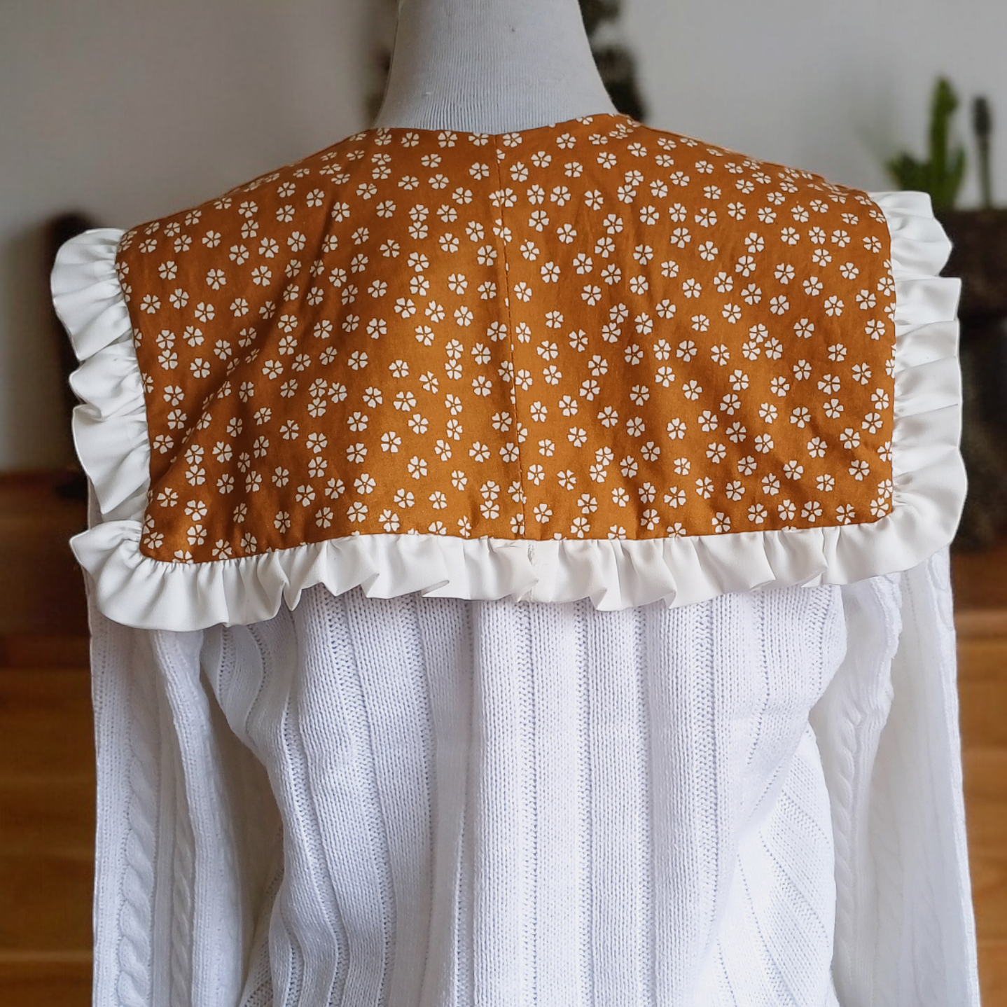 Cuello intercambiable con volantes 2