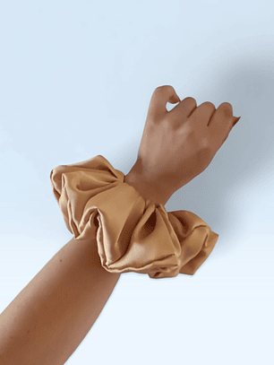 Scrunchie dorado