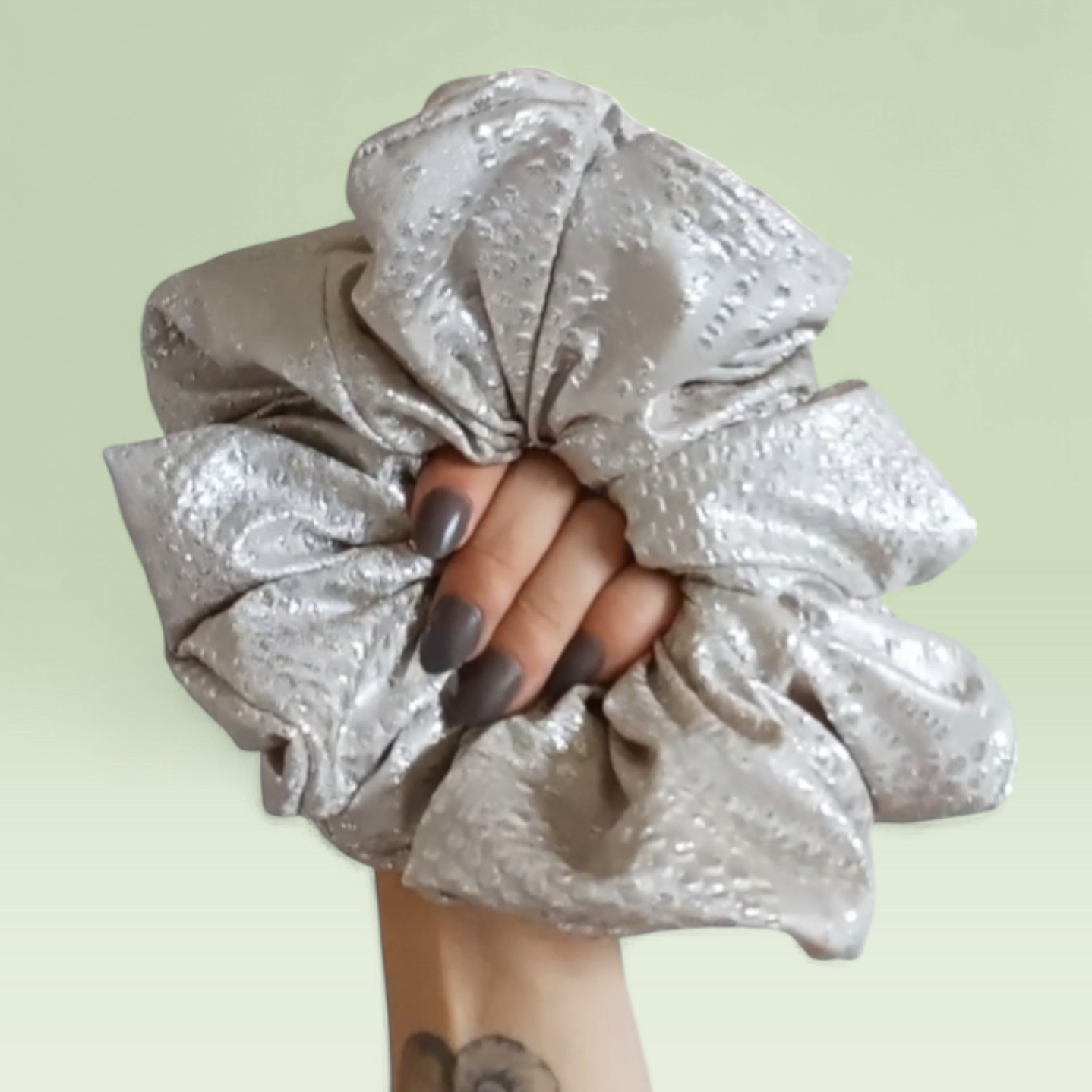 Scrunchie Sirena Plateado 1