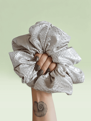 Scrunchie Sirena Plateado