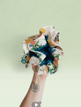 Superscrunchie Especial Petróleo floreado