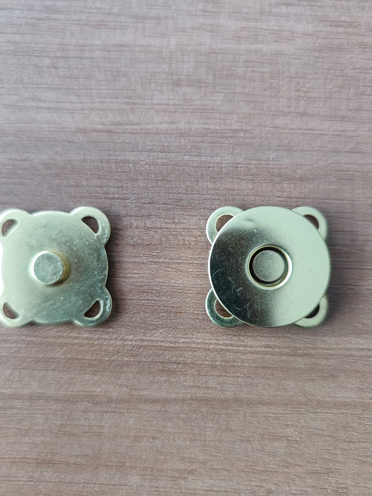 Broche Magnetico 18mm 2