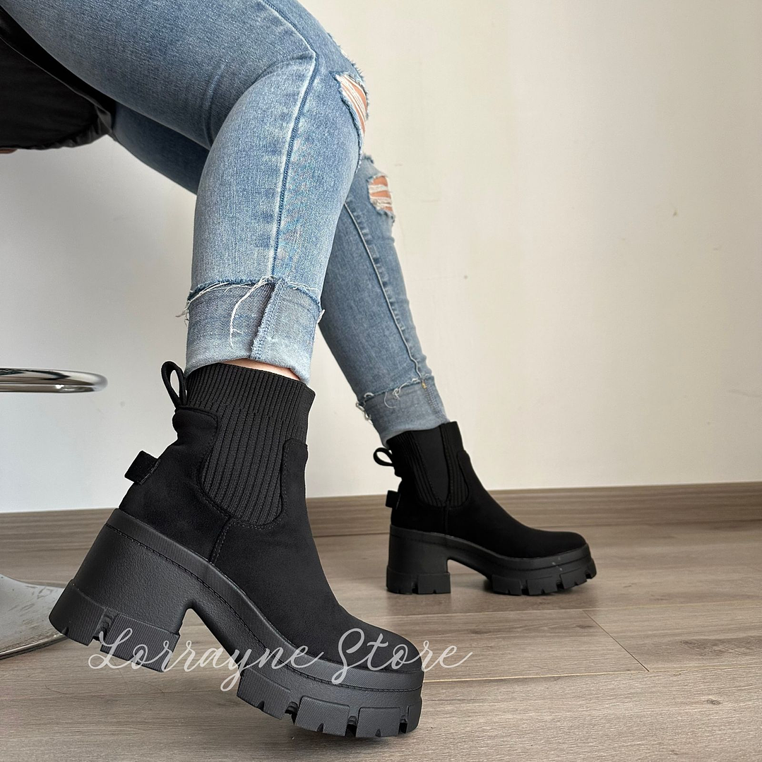 Modelo Guinea - Negro Gamuza 2