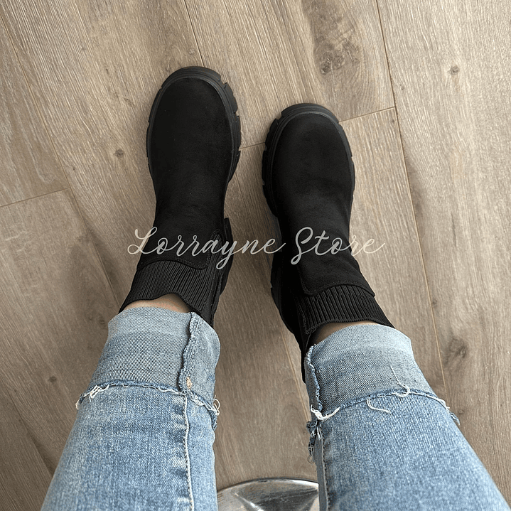 Modelo Guinea - Negro Gamuza 3