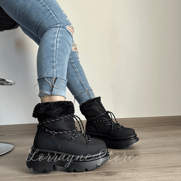 Modelo Alaska Negro 2