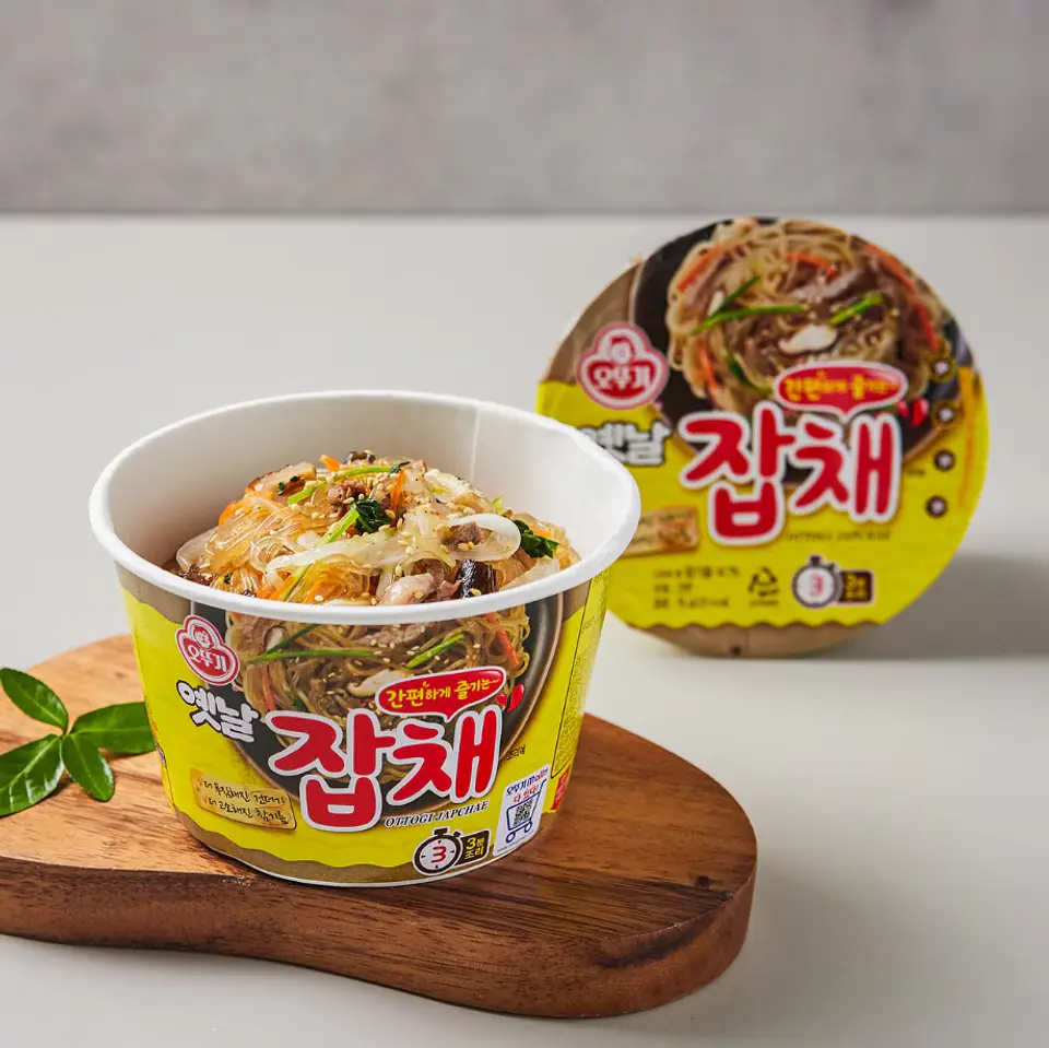 Japchae Instantáneo (Vaso Grande) 3
