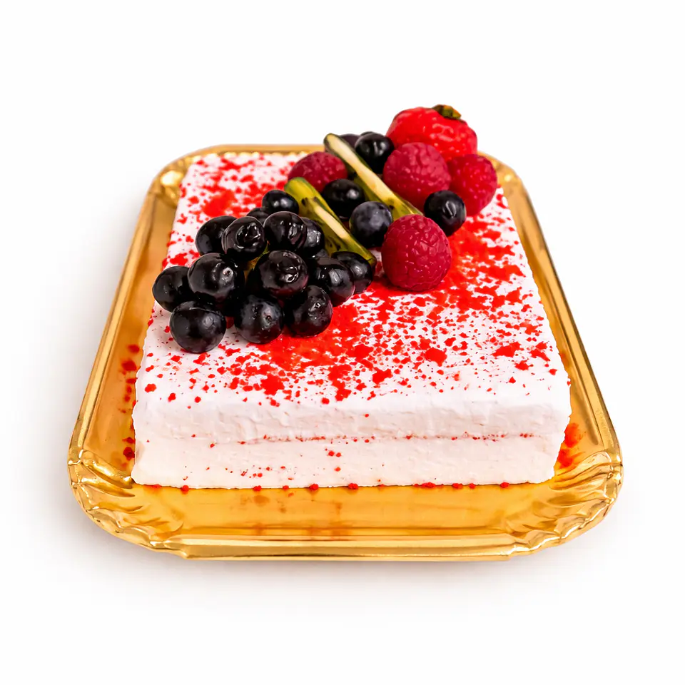 Bolo Red Velvet com Frutas Frescas 4