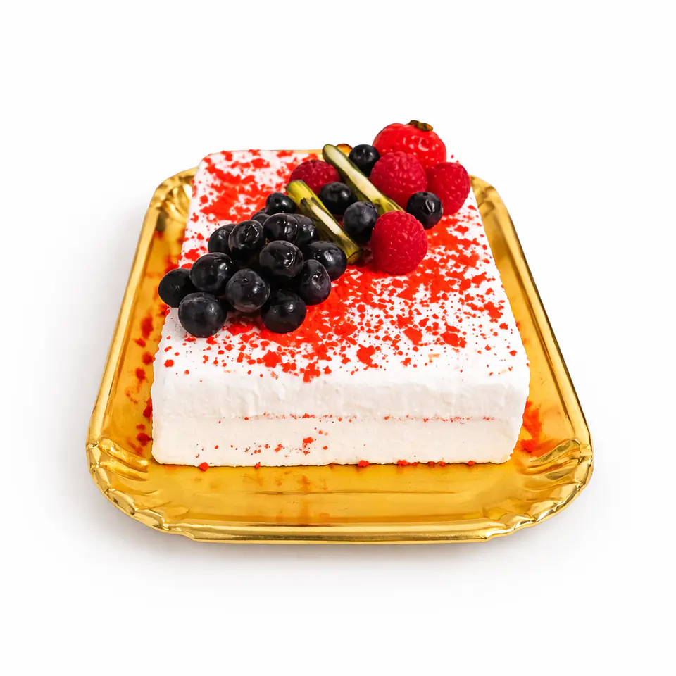 Bolo Red Velvet com Frutas Frescas 5