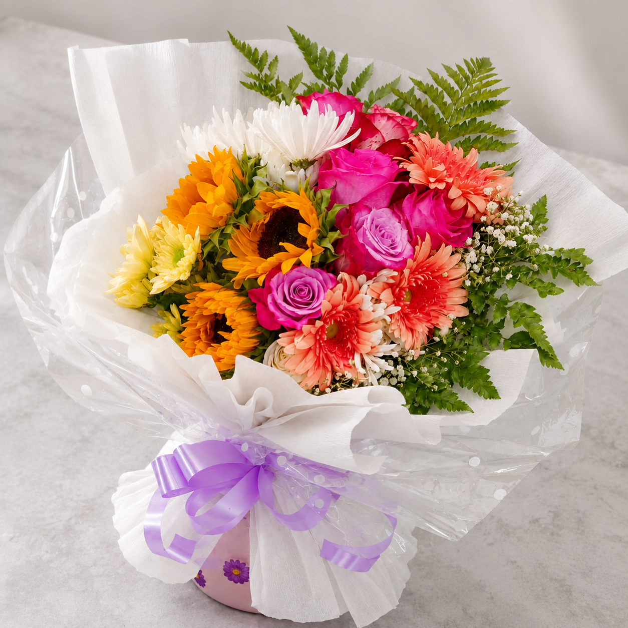 Arranjo de Flores Coloridas com Girassóis e Rosas 2