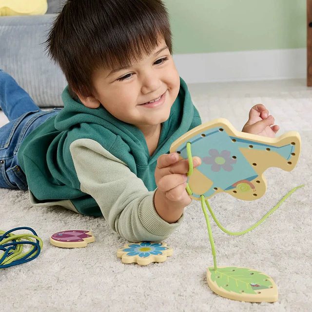 Fisher Price - Juguete de Madera Jardín para Pasar Cordones
